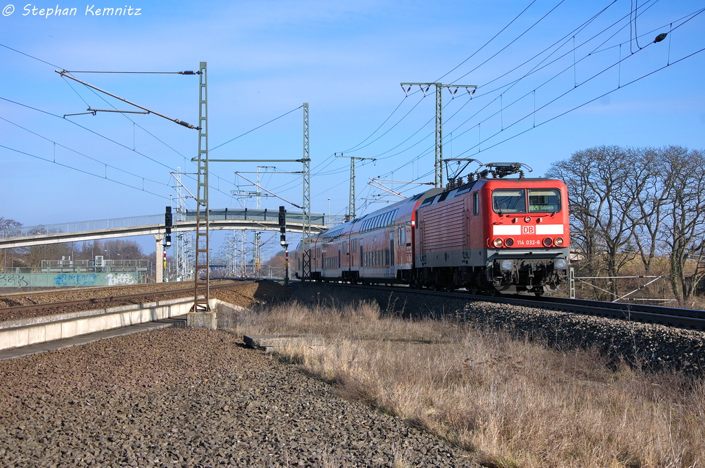 114 032-6 mit der RB29 (RB 17568) von Stendal nach Salzwedel in Stendal(Wahrburg). Netten Gru an den Tf! 02.03.2013