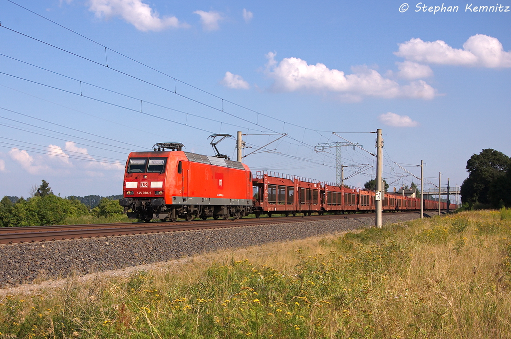 145 078-2 DB Schenker Rail Deutschland AG mit einem leeren autotransportzug in Vietznitz und fuhr in Richtung Wittenberge weiter. 05.08.2013