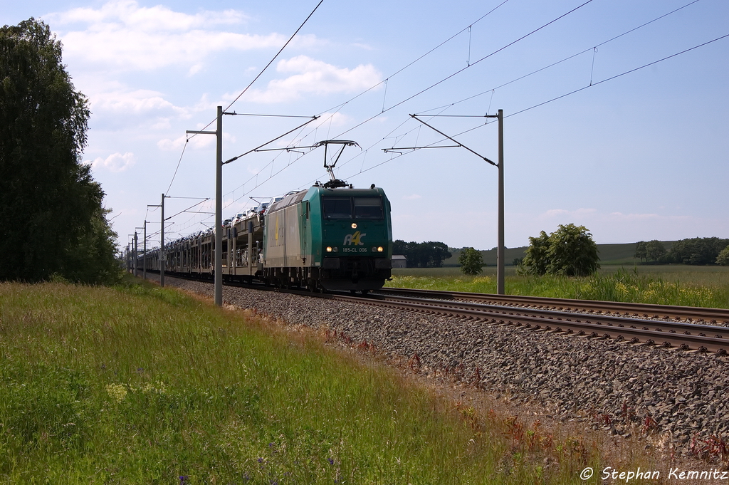 185-CL 006 (185 506-3) Captrain Deutschland GmbH fr ITL - Eisenbahngesellschaft mbH mit einem Volkwagen Autotransportzug bei Nennhausen und fuhr in Richtung Wustermark weiter. 08.06.2013
