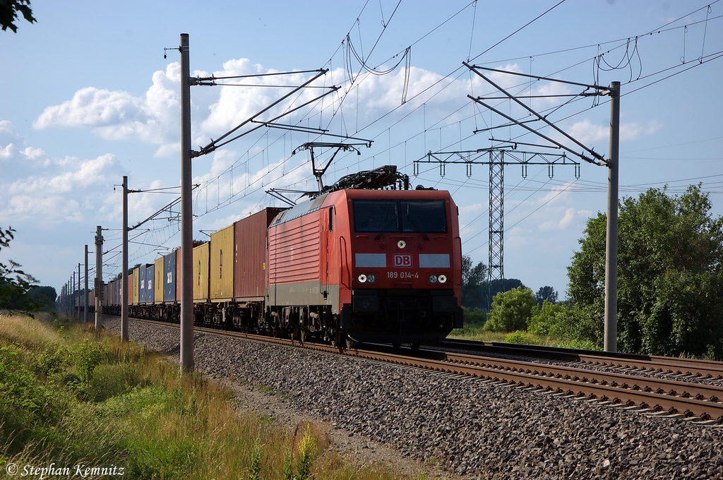 189 014-4 DB Schenker Rail Deutschland AG mit einem Containerzug in Vietznitz und fuhr in Richtung Paulinenaue weiter. 22.06.2012 