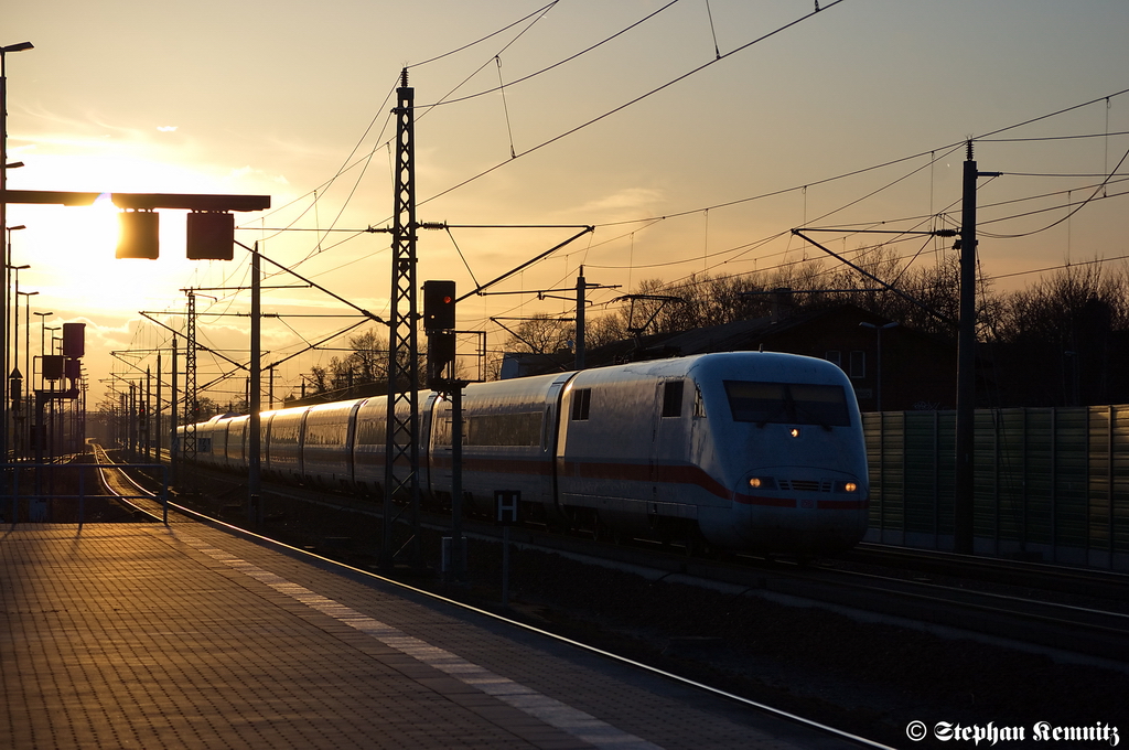 401 084-9  Bruchsal  als ICE 276 von Interlaken Ost nach Berlin Ostbahnhof in Rathenow. 25.02.2012