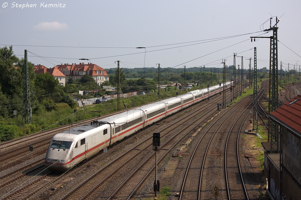 401 558-2  Gtersloh  als ICE 694 von Stuttgart Hbf nach Berlin Hbf (tief) in Halle Steintorbrcke. 06.07.2013