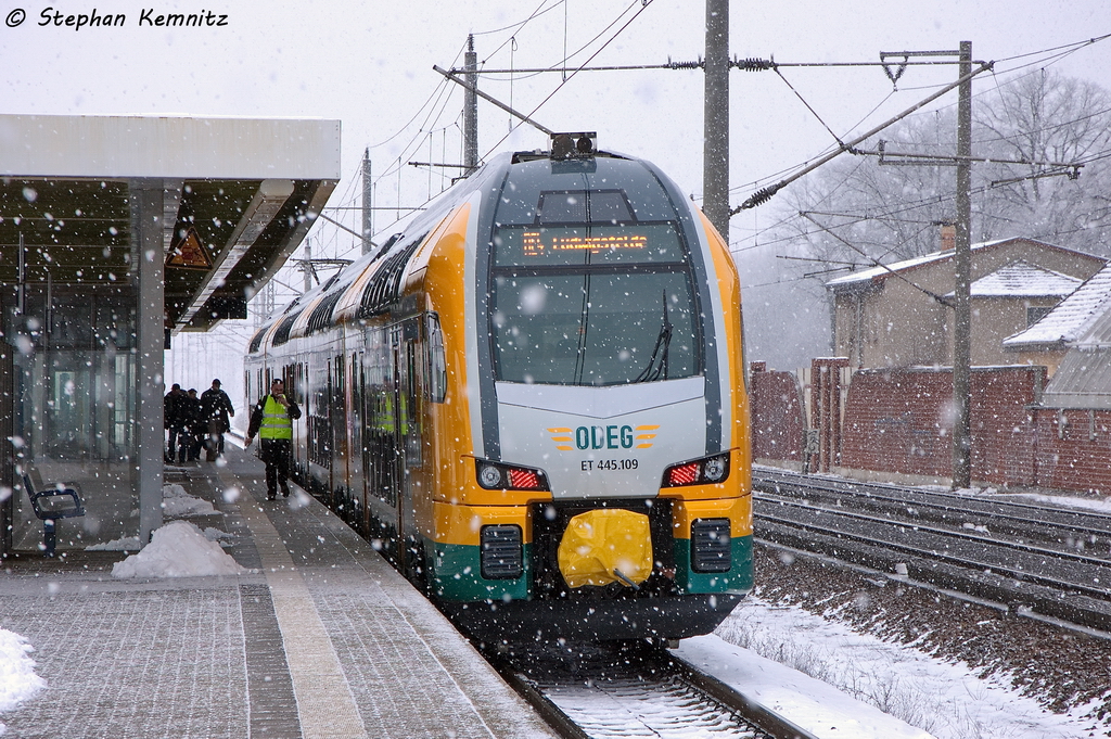 ET 445.109 (445 109-2) ODEG - Ostdeutsche Eisenbahn GmbH als RE4 (RE 37315) von Rathenow nach Ludwigsfelde in Rathenow. 10.02.2013