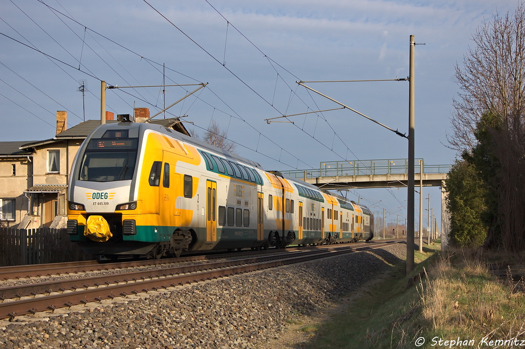 ET 445.109 (445 109-2) ODEG - Ostdeutsche Eisenbahn GmbH als RE2 (RE 37375) von Cottbus nach Wismar in Vietznitz. 18.04.2013
