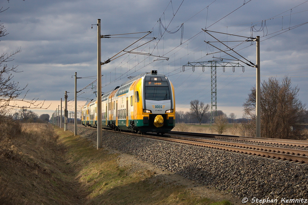 ET 445.111 (445 111-8) ODEG - Ostdeutsche Eisenbahn GmbH als RE2 (RE 37378) von Wismar nach Cottbus in Vietznitz. 14.04.2013