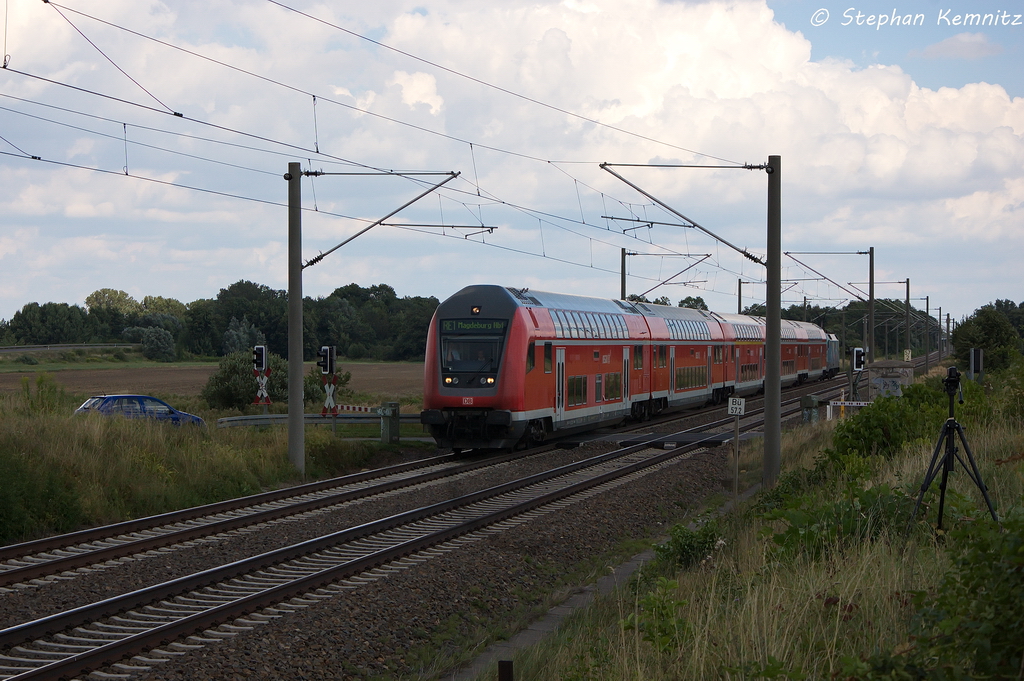 RE1 (RE 18122) von Frankfurt(Oder) nach Magdeburg Hbf in Brandenburg und geschoben hatte die 182 013-3. 13.08.2013