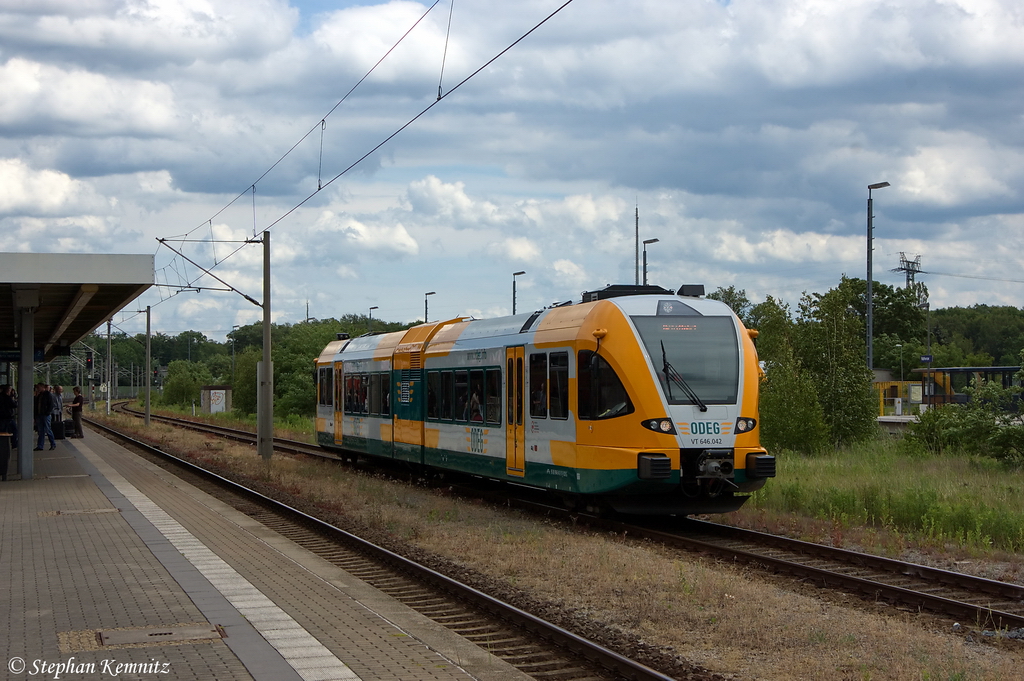 VT 646.042 (646 042-1) ODEG - Ostdeutsche Eisenbahn GmbH als Lz in Rathenow und wurde in Rathenow ab gestellt. 08.06.2012