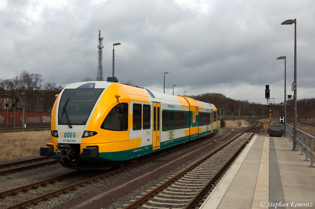 VT 646.044 (646 044-7) ODEG - Ostdeutsche Eisenbahn GmbH, steht seid fast vier Wochen in Rathenow abgestellt. 08.03.2012