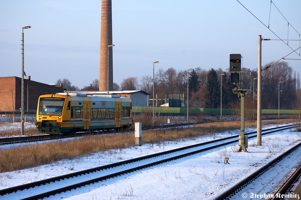VT 650.077  Eberswalde  (650 077-0) ODEG - Ostdeutsche Eisenbahn GmbH als OE51 (OE 68966) von Brandenburg Hbf nach Rathenow, bei der Einfahrt in Rathenow. 08.02.2012