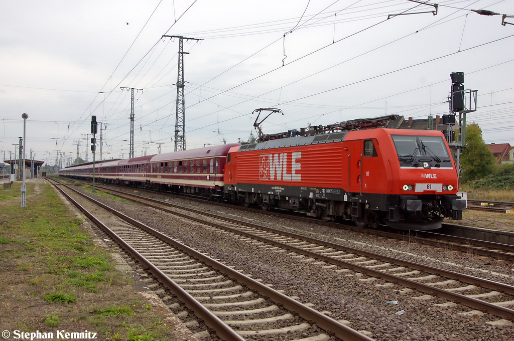 WLE 81 (189 801-4) WLE - Westflische Landes-Eisenbahn GmbH mit einem Sonderzug in Stendal und fuhr nach dem Umsetzen weiter nach Bemerode und Wismar. 12.10.2012