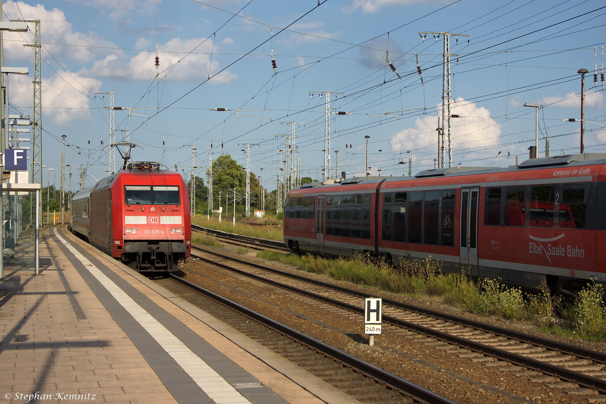 101 035-4 mit dem EC 248  Wawel  von Wroclaw Glowny nach Hamburg-Altona, bei der Einfahrt in Stendal. 12.08.2014