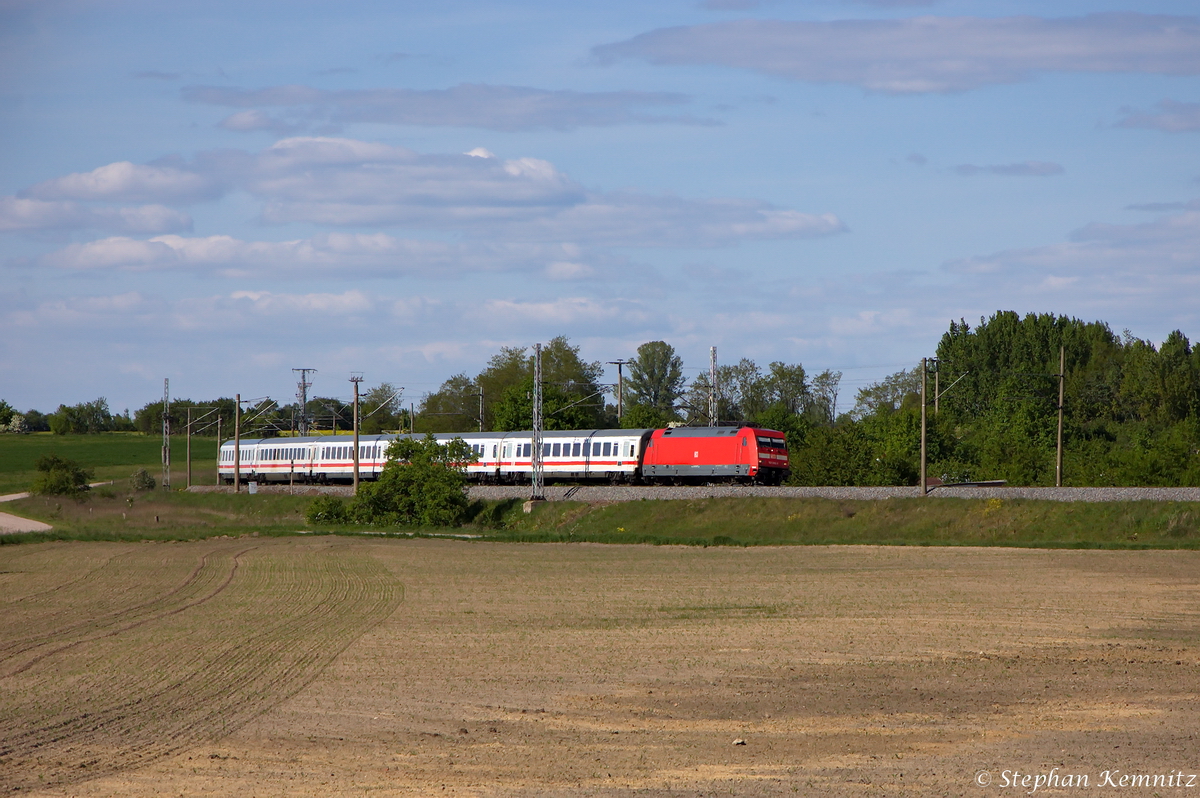 101 091-7 mit dem IC 2239  Warnow  von Warnemünde nach Leipzig Hbf in Stendal. 03.05.2014