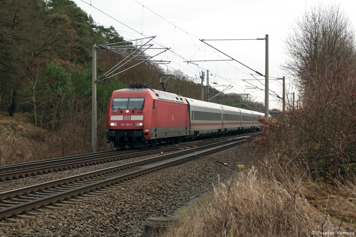 101 130-3 mit dem ICE 1075 von Berlin Südkreuz nach Frankfurt(Main)Hbf in Nennhausen. 20.12.2015