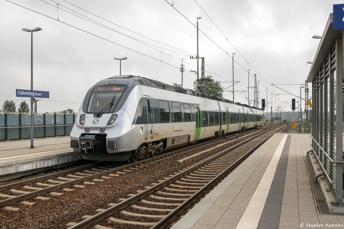 1442 709-0 S-Bahn Mitteldeutschland als S4 (S 37429) von Hoyerswerda nach Geithain in Falkenberg(Elster). 29.08.2015