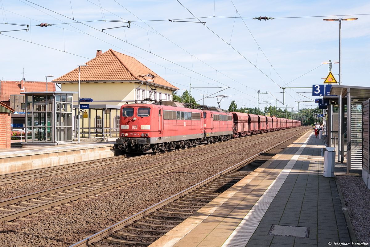 151 141-9 & 151 094-0 DB Cargo mit einem leeren Erzzug von Beddingen nach Hamburg in Bienenbüttel. 18.07.2017