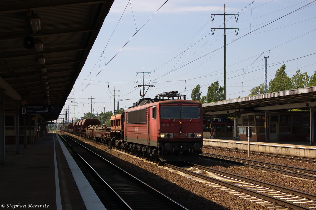 155 201-7 DB Schenker Rail Deutschland AG mit einem gemischtem Güterzug in Berlin-Schönefeld Flughafen und fuhr in Richtung Grünauer Kreuz weiter. 20.05.2014