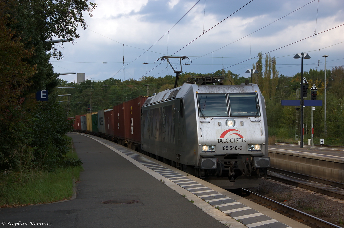 185 540-2  Kassel Husskies  TXL - TX Logistik AG mit einem Containerzug in Uelzen und fuhr weiter in Richtung Celle. 29.09.2014