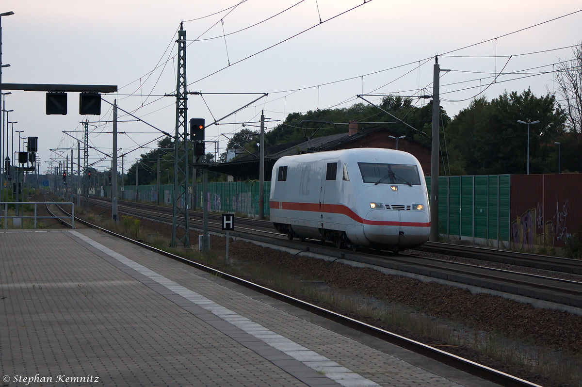 402 013-7  Nauen  kam nur der Triebkopf durch Rathenow gefahren und fuhr in Richtung Berlin weiter. 08.08.2014