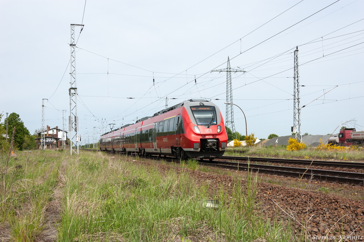 442 315-8 als RB20 (RB 28707) von Oranienburg nach Potsdam Hbf in Satzkorn. 11.05.2015