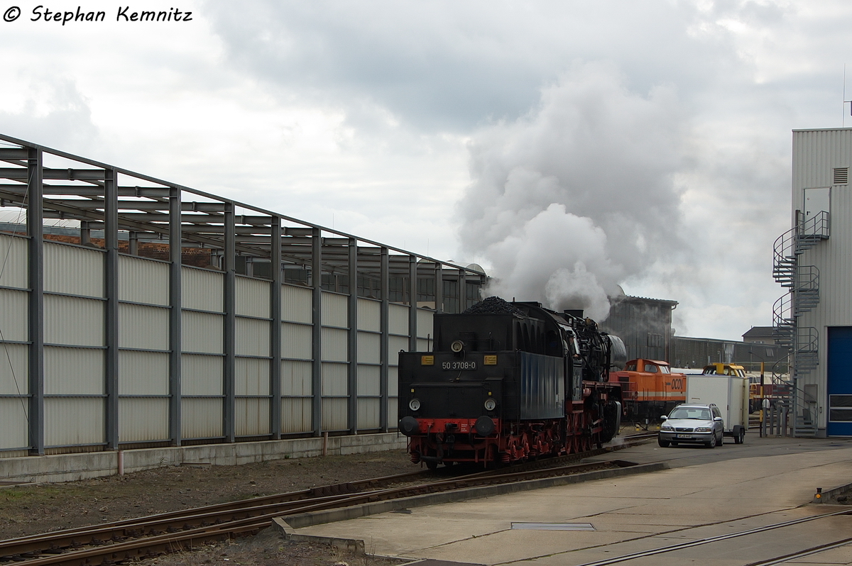 50 3708-0 der TG 50 3708 - Traditionsgemeinschaft 50 3708-0 e. V. war zu sehen beim Tag der offenen Tr 2013 bei Alstom in Stendal und machte einige fahrten auf dem Firmengelnde des Alstom Lokomotivenservice. 21.09.2013