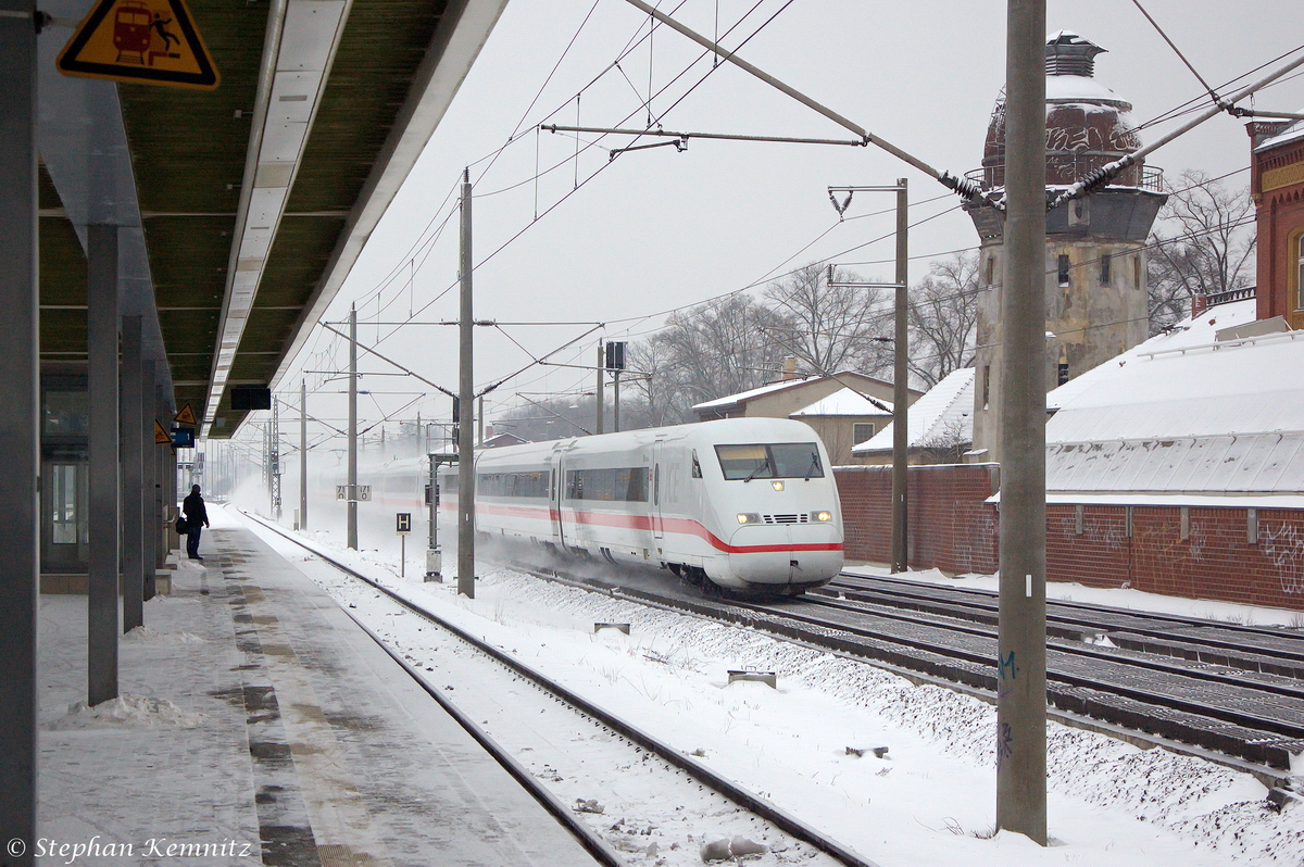 808 016-0  Dessau  als ICE 553 von Koblenz Hbf nach Berlin Ostbahnhof, bei der Durchfahrt in Rathenow. 27.01.2014