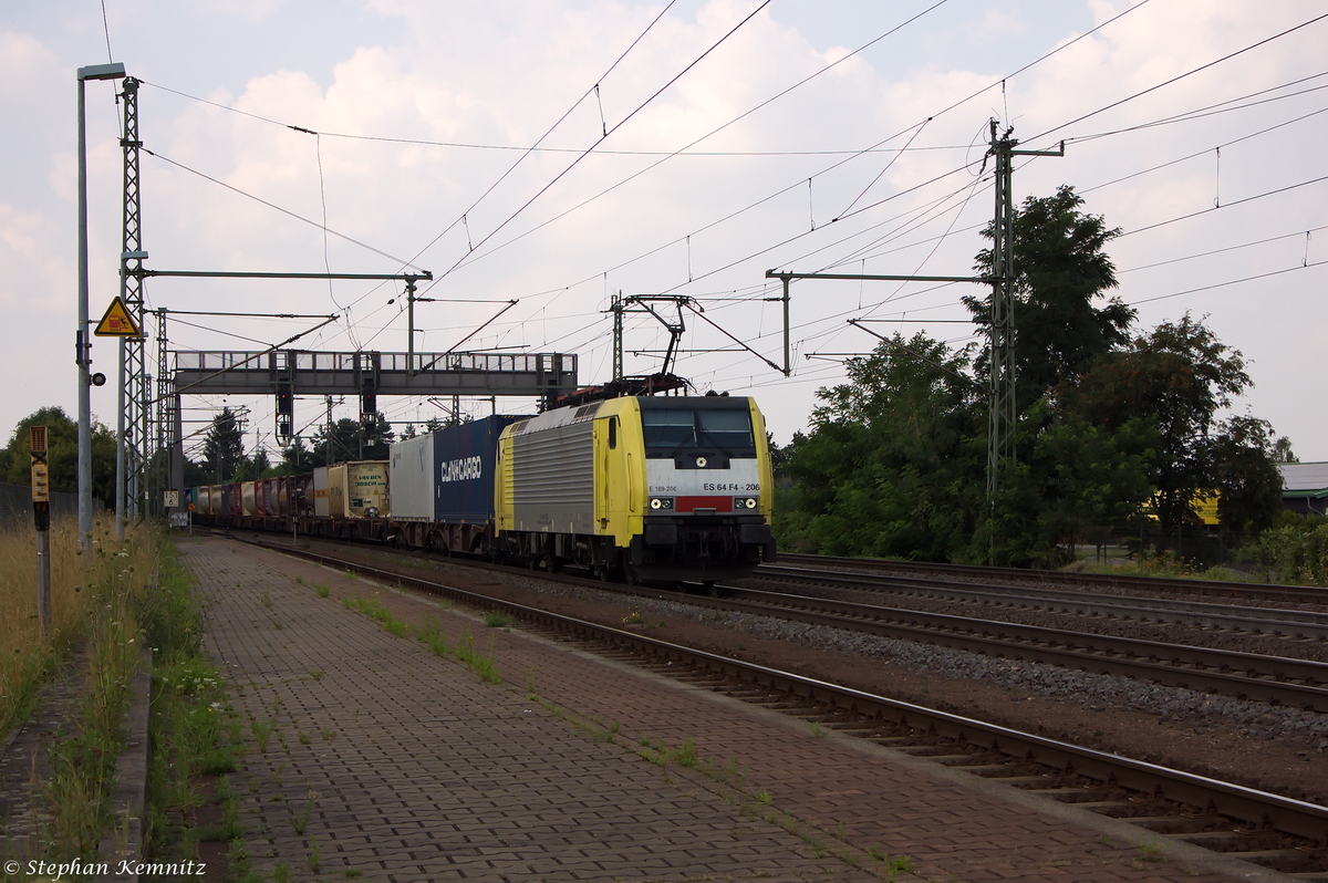 ES 64 F4 - 206 (189 206-6) MRCE Dispolok GmbH für RTB Cargo - Rurtalbahn Cargo GmbH mit einem Containerzug in Niederndodeleben und fuhr in Richtung Magdeburg weiter. 08.08.2014