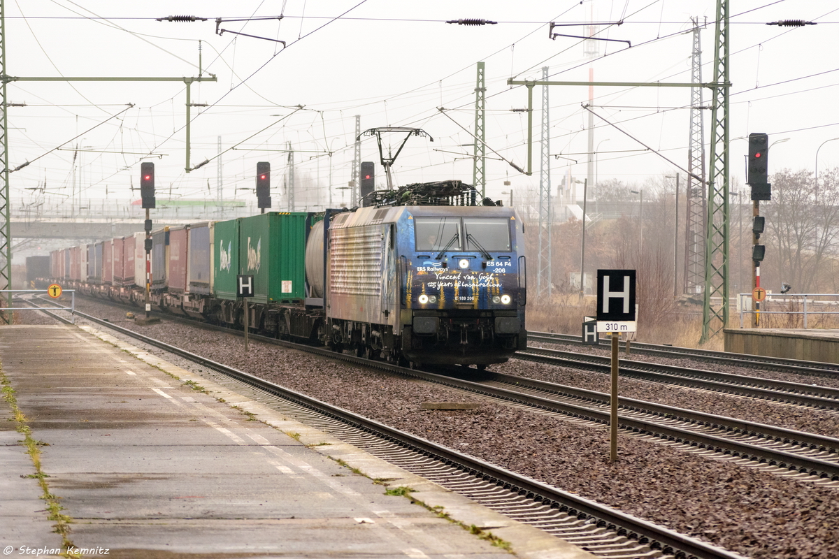 ES 64 F4 - 206  Vincent van Gogh  (189 206-6) MRCE Dispolok GmbH für ERSR - ERS Railways B.V. mit dem KLV-Shuttle von Poznan nach Rotterdam in Berlin-Schönefeld Flughafen. 09.12.2016