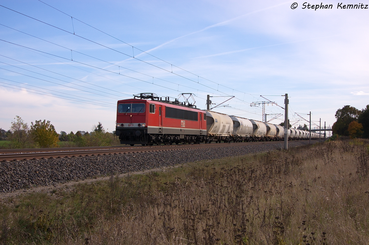 MEG 701 (155 124-1) MEG - Mitteldeutsche Eisenbahn GmbH mit dem DGS 99643 von Rdersdorf nach Wismar in Vietznitz. 14.10.2013