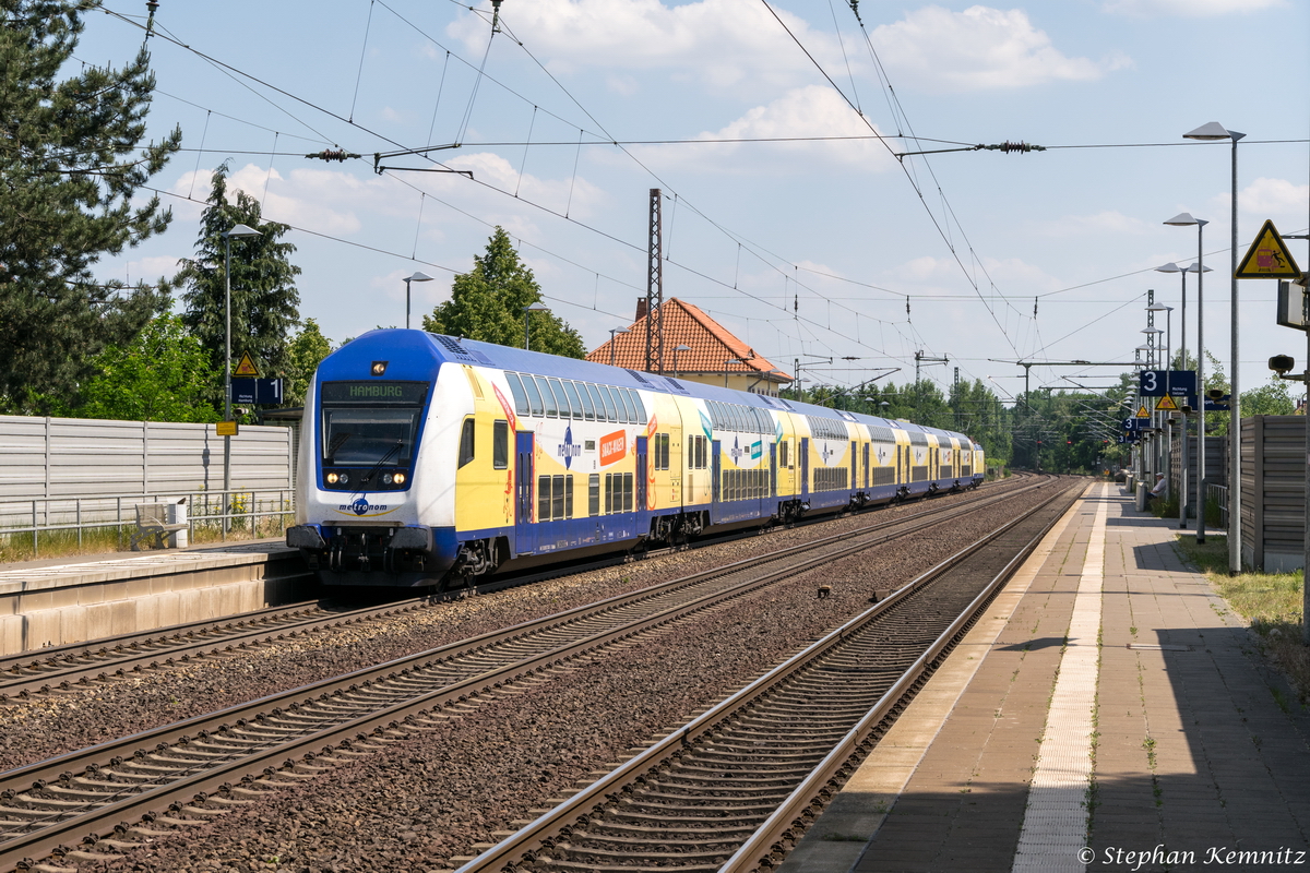RE3 (ME 82124) von Uelzen nach Hamburg Hbf in Bienenbüttel und geschoben hatte die 146 510-3. 12.06.2015