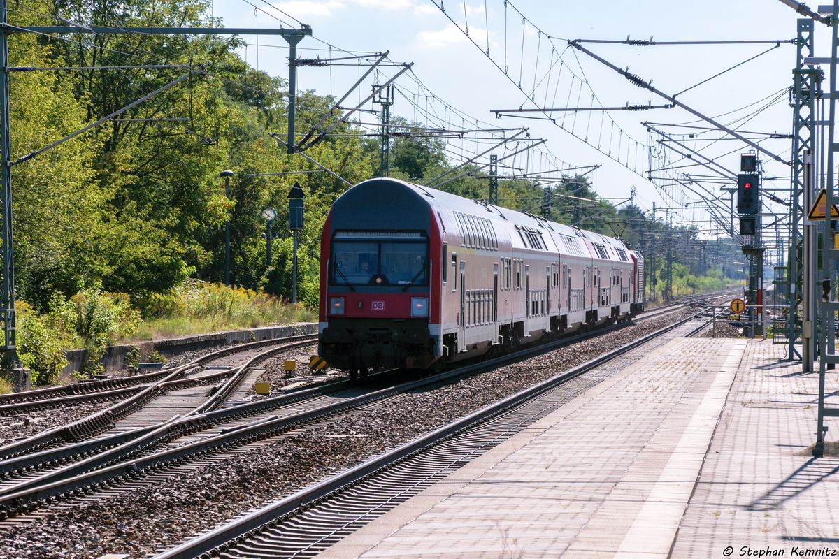 RE3 (RE 3314) von Falkenberg(Elster) nach Stralsund Hbf in Jüterbog und geschoben hatte die 112 121-9. 06.09.2016