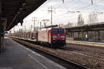 189 057-3 DB Cargo mit einem leeren Autotransportzug in Berlin-Schönefeld Flughafen und fuhr weiter in Richtung Grünauer Kreuz.