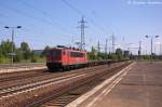 155 273-6 DB Schenker Rail Deutschland AG mit einem gemischtem Gterzug in Berlin-Schnefeld Flughafen und fuhr in Richtung Genshagener Heide weiter. 07.06.2013