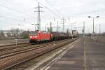 185 180-7 DB Schenker Rail Deutschland AG mit einem Kesselzug  Ethylendichlorid  in Berlin-Schönefeld Flughafen und fuhr weiter in Richtung Glasower Damm weiter.
