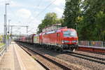 friesackmark/624566/193-332-4--193-300-1-db 193 332-4 & 193 300-1 DB Cargo mit einem leeren Erzzug von Ziltendorf nach Hamburg in Friesack. 18.08.2018
