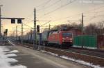 152 062-6 DB Schenker Rail Deutschland AG mit dem KLV  LKW-Walter  in Rathenow und fuhr in Richtung Wustermark weiter. 28.01.2013