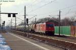185 606-1 Alpha Trains für HGK - Häfen und Güterverkehr Köln AG [HGK 2064] mit einem Kesselzug  Umweltgefährdender Stoff, flüssig , bei der Durchfahrt in Rathenow und