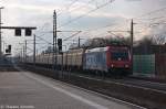 482 045-2 SBB Cargo AG für Raildox GmbH & Co. KG mit einem leeren Hackschnitzelzug, bei der Durchfahrt in Rathenow und fuhr in Richtung Wustermark weiter. 13.04.2013