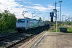 186 421-4 Railpool GmbH für RTB Cargo - Rurtalbahn Cargo GmbH mit der Wagenlok 186 424-8 und einem Containerzug in Braunschweig und fuhr weiter in Richtung Weddel. 25.09.2015
