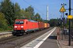 185 376-1 DB Schenker Rail Deutschland AG mit einem Containerzug in Uelzen und fuhr weiter in Richtung Celle. 05.09.2014
