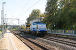 br-1201-1204-v100-ost/680752/1402-203-208-4-dd-eisenbahngesellschaft-mbh 1402 (203 208-4) D&D Eisenbahngesellschaft mbH mit einem Bauzug in Friesack und fuhr weiter in Richtung Wittenberge. 21.09.2019