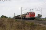br-6140-e40/298177/140-585-1-db-schenker-rail-deutschland 140 585-1 DB Schenker Rail Deutschland AG mit einem gemischtem Gterzug in Vietznitz und fuhr in Richtung Nauen weiter. 08.10.2013