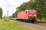 br-6143-dr-243-private/725852/143-963-7-db-regio-fuer-deltarail 143 963-7 DB Regio für DeltaRail GmbH mit einem leeren Containerzug in Nennhausen und fuhr weiter in Richtung Wustermark. 03.09.2020
