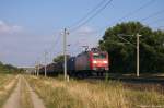 145 071-7 DB Schenker Rail Deutschland AG mit einem Containerzug in Rathenow und fuhr weiter in Richtung Stendal. 29.08.2014