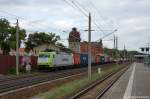 185 543-6 ITL Eisenbahn GmbH mit einem Containerzug in Rathenow, in Richtung Stendal unterwegs. 30.05.2012