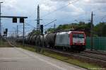 185 649-1 ITL Eisenbahn GmbH mit einem Kesselzug  Umweltgefhrdender Stoff, flssig  in Rathenow, in Richtung Wustermark unterwegs. 02.06.2012