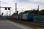 185 524-6 Alpha Trains fr ITL Eisenbahn GmbH mit einem Containerzug in Rathenow und fuhr in Richtung Wustermark weiter. 13.06.2012