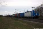 185 522-0 Alpha Trains fr ITL - Eisenbahngesellschaft mbH mit einem Containerzug in Vietznitz und fuhr in Richtung Nauen weiter. 30.04.2013