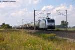 185 548-5 ITL - Eisenbahngesellschaft mbH mit einem Kesselzug  Umweltgefhrdender Stoff, flssig  in Vietznitz und fuhr in Richtung Nauen weiter.