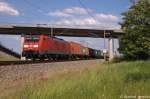 189 010-2 DB Schenker Rail Deutschland AG mit einem Containerzug bei Nennhausen und fuhr in Richtung Rathenow weiter. 08.06.2013