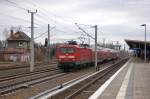 112 101 mit dem RE3 (RE 18314) von Elsterwerda nach Stralsund Hbf in Berlin-Blankenburg. 07.02.2013